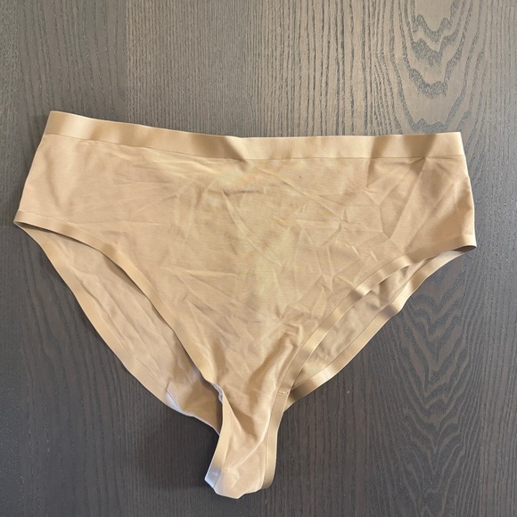 CUUP Demi Bra Set in Taupe - Picture 12 of 12